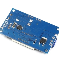 ماژول کاهنده ولتاژ 5 آمپر XL4015 همراه با نمایشگر و پورت USB و ولتاژ و جریان خروجی قابل تنظیم